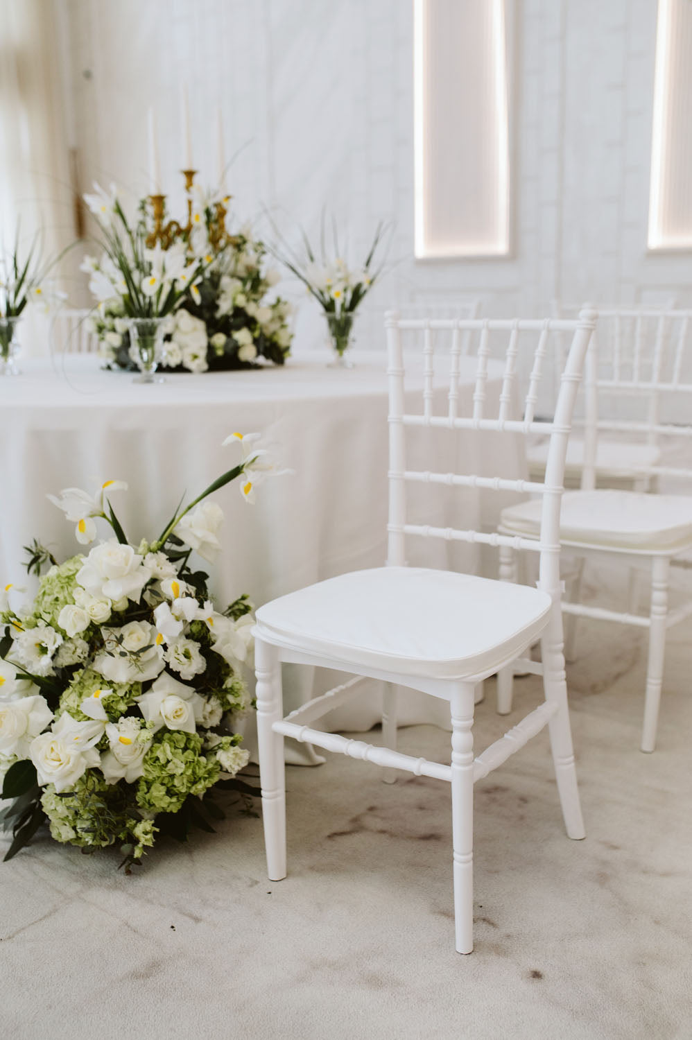 Krzesło Chiavari Tiffany białe